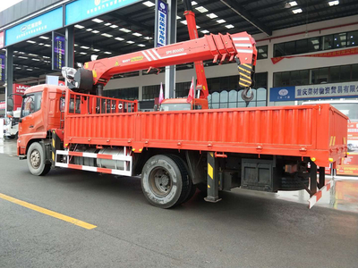 東風(fēng)天錦與徐工隨車吊平板車價(jià)格對比與市場分析