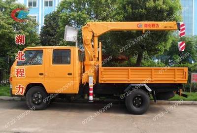 江鈴隨車吊清障車 高效救援與多功能作業(yè)的理想選擇