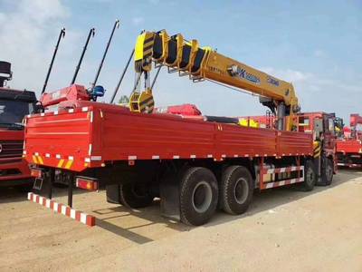 湖南三一隨車吊 2到16噸起重運輸平板車卓越性能與應(yīng)用